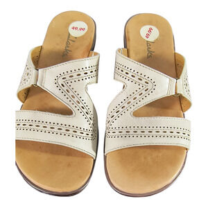 Clarks Strappy Leather Sandals Women's Size 7.5 White  Comfort Slides Low Wedge